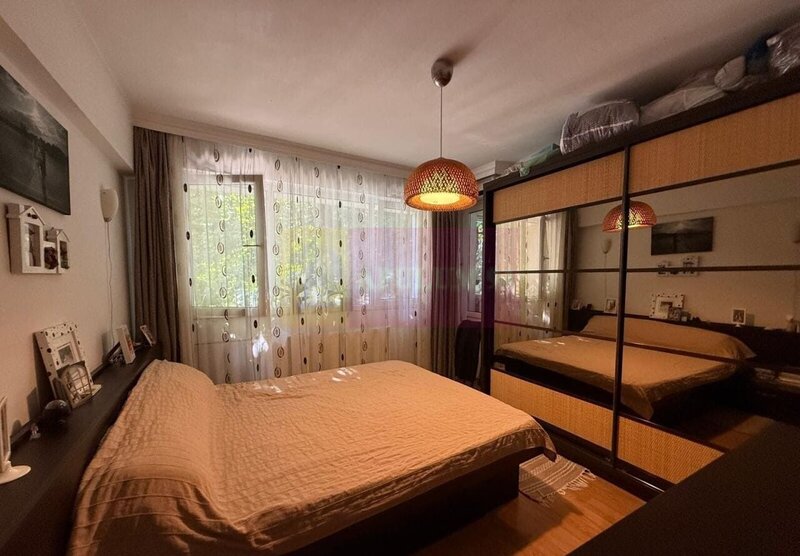 Apartament 2 camere 54mp Piata Straduintei Cultural (loc parcare)