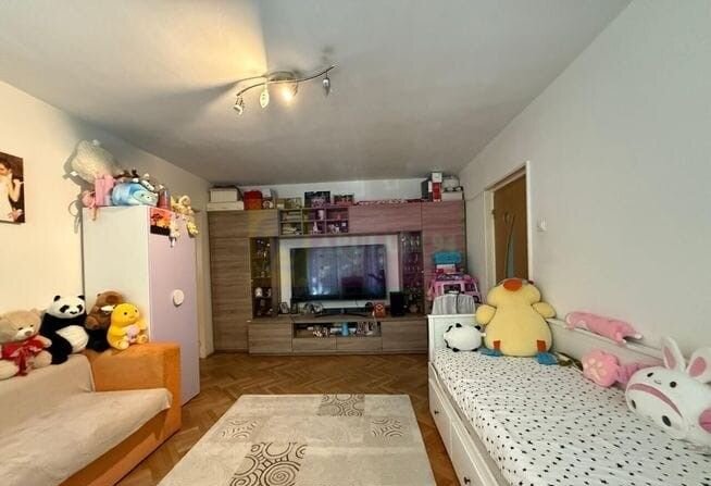 Apartament 2 camere 54mp Piata Straduintei Cultural (loc parcare)